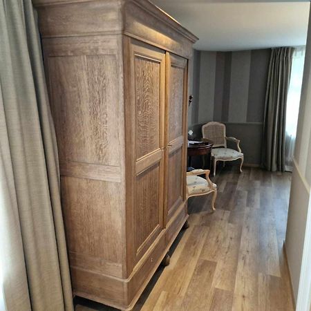 Hotel Le Cor De Chasse Saint-Hubert Eksteriør bilde