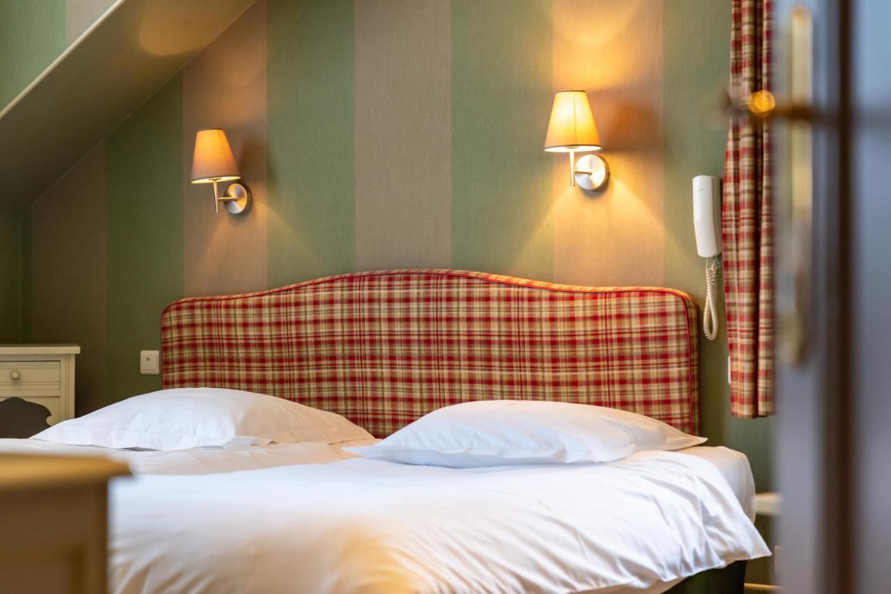Hotel Le Cor De Chasse Saint-Hubert Eksteriør bilde