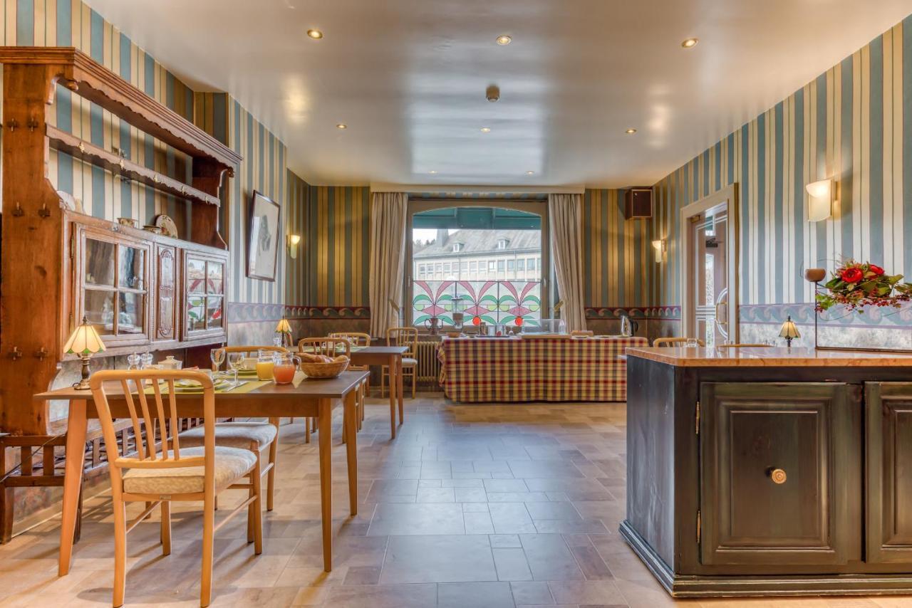Hotel Le Cor De Chasse Saint-Hubert Eksteriør bilde