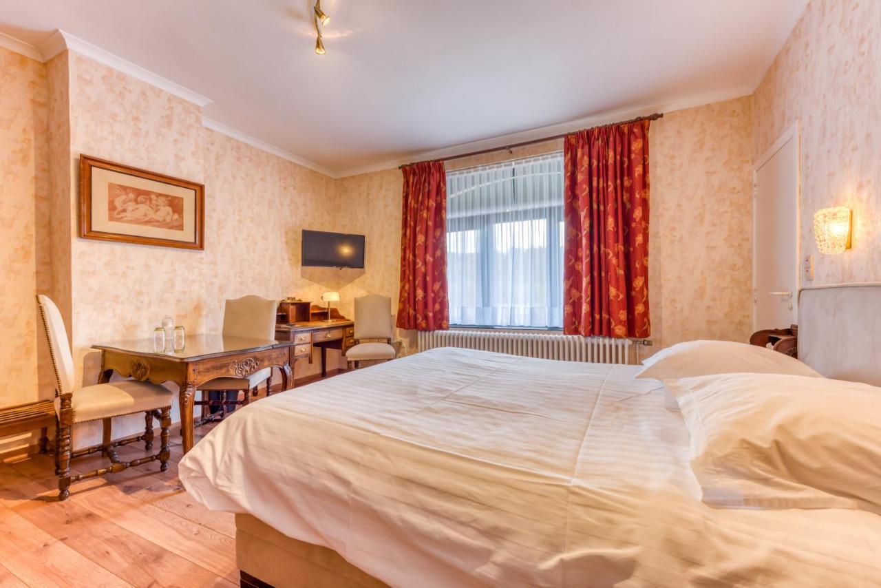Hotel Le Cor De Chasse Saint-Hubert Eksteriør bilde