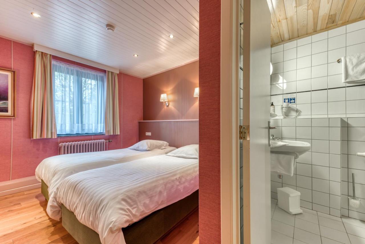 Hotel Le Cor De Chasse Saint-Hubert Eksteriør bilde