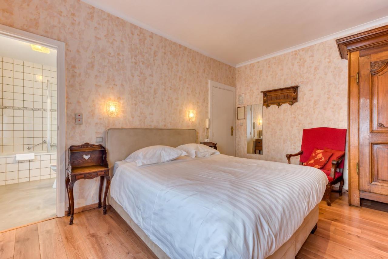 Hotel Le Cor De Chasse Saint-Hubert Eksteriør bilde