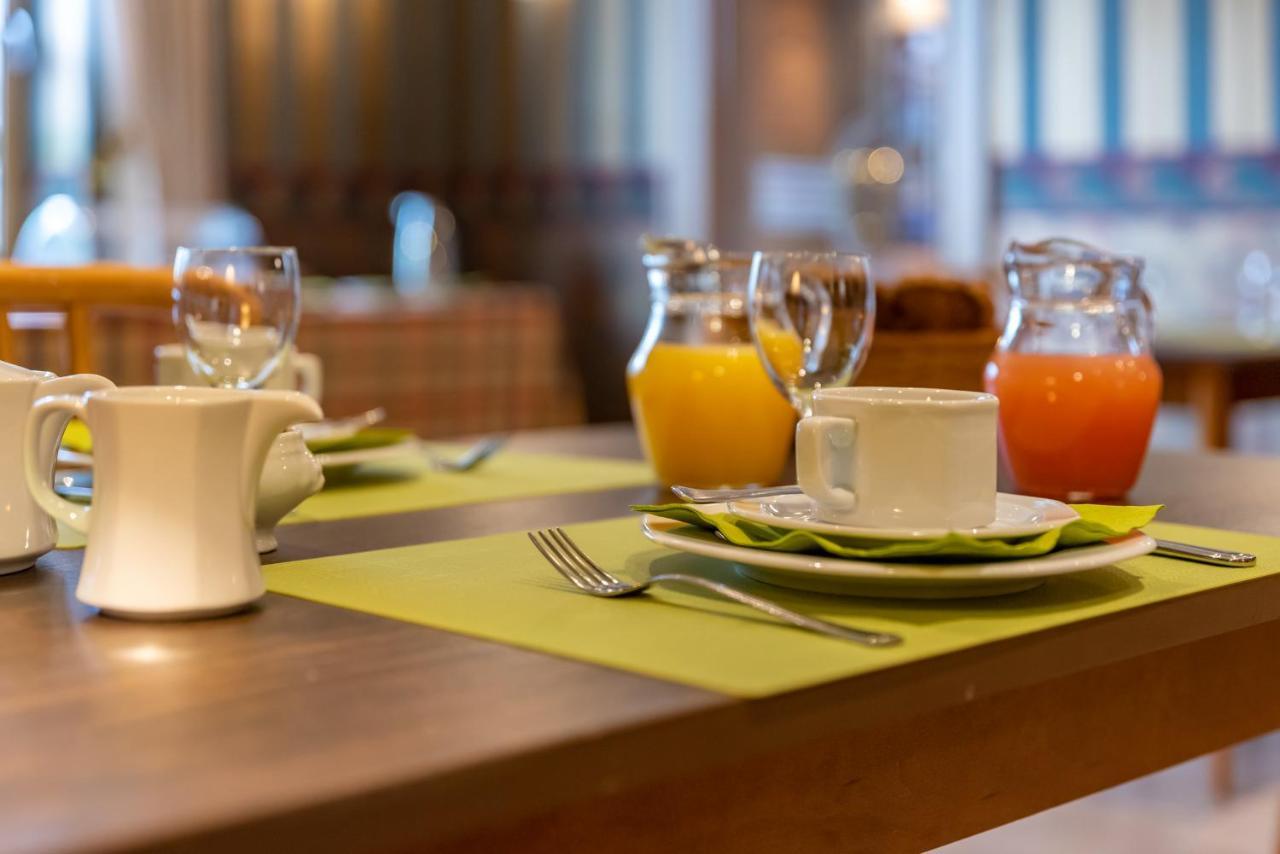 Hotel Le Cor De Chasse Saint-Hubert Eksteriør bilde