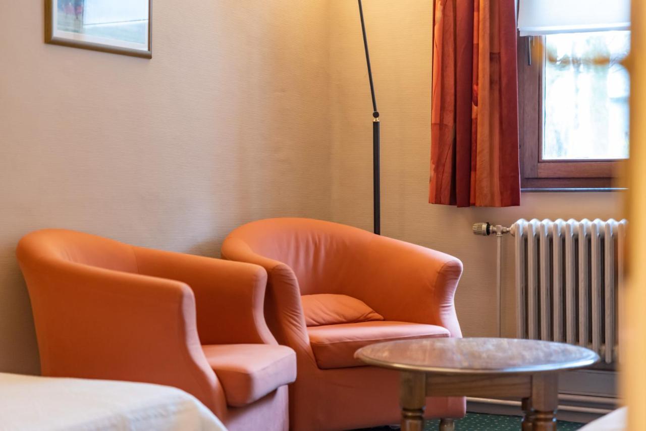 Hotel Le Cor De Chasse Saint-Hubert Eksteriør bilde